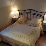 Le Troubadour A Hotel