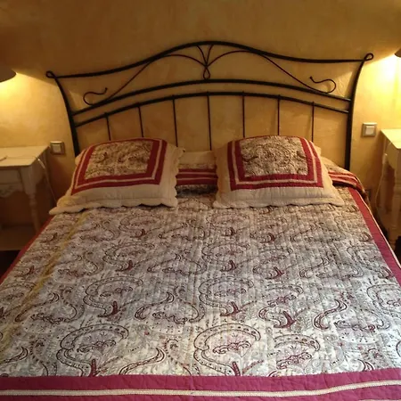 Otel Le Troubadour A 3*