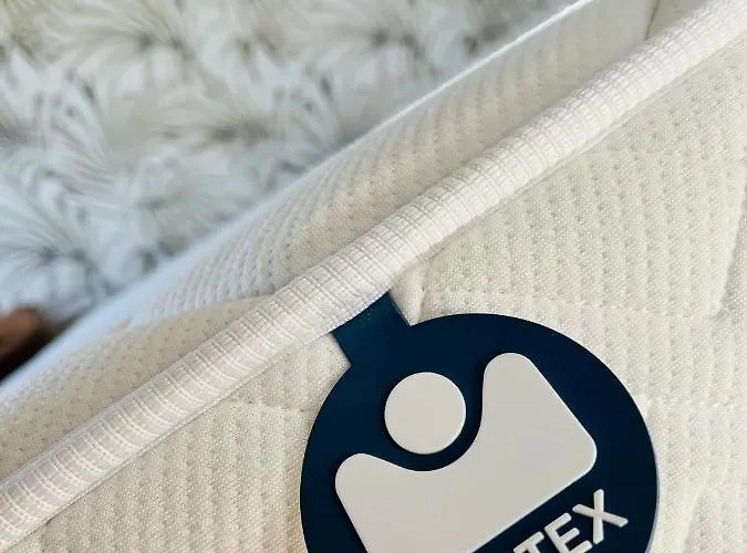 Le Troubadour A Hotel 3*