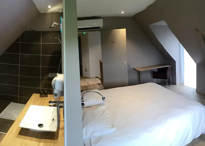 Le Troubadour à Hotel