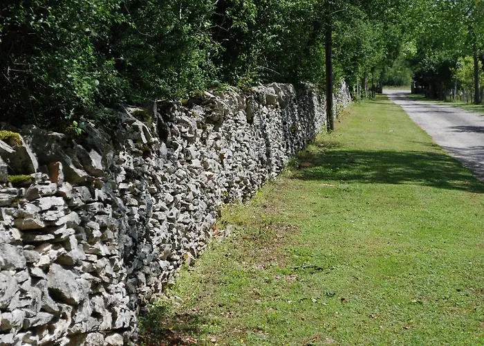 Le Troubadour A Hotel 3*