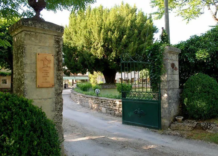 Le Troubadour A Hotel 3*